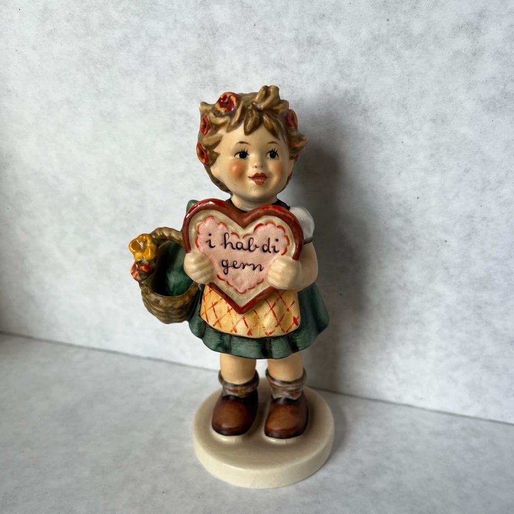Goebel Hummel Collector Club The Valentine Figurine I like you 1972 TMK5